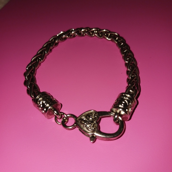 Link Heart Bracelet - Picture 5 of 11